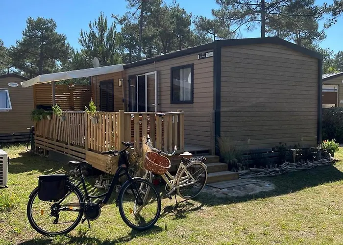 Mobil home climatisé très récent tout confort 6 personnes